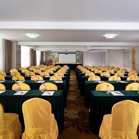 Vienna Hotel Hainan Oriental Avenue Dongfang Exterior foto